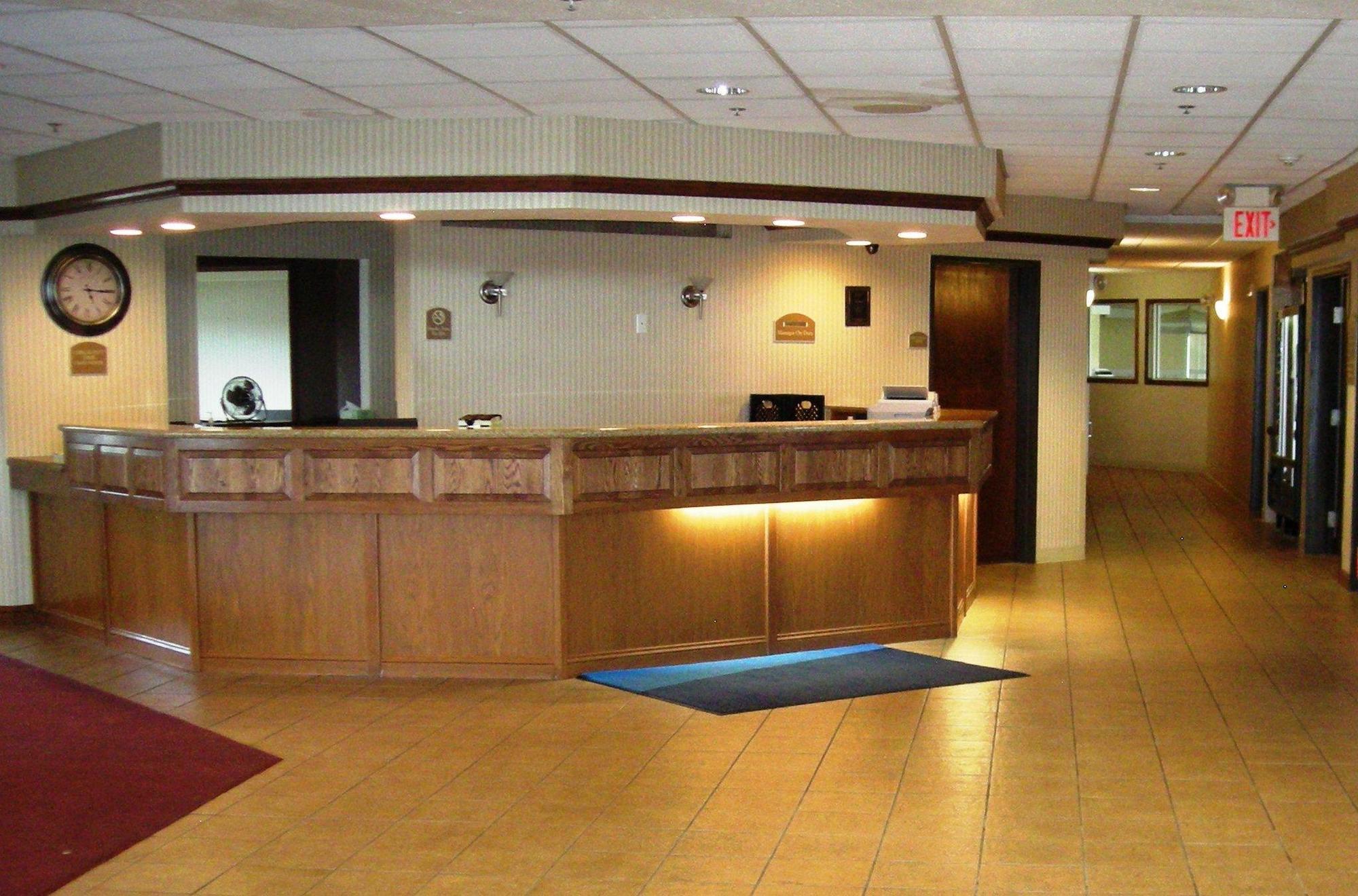 Baymont Inn & Suites By Wyndham Lincoln Ne Exterior foto